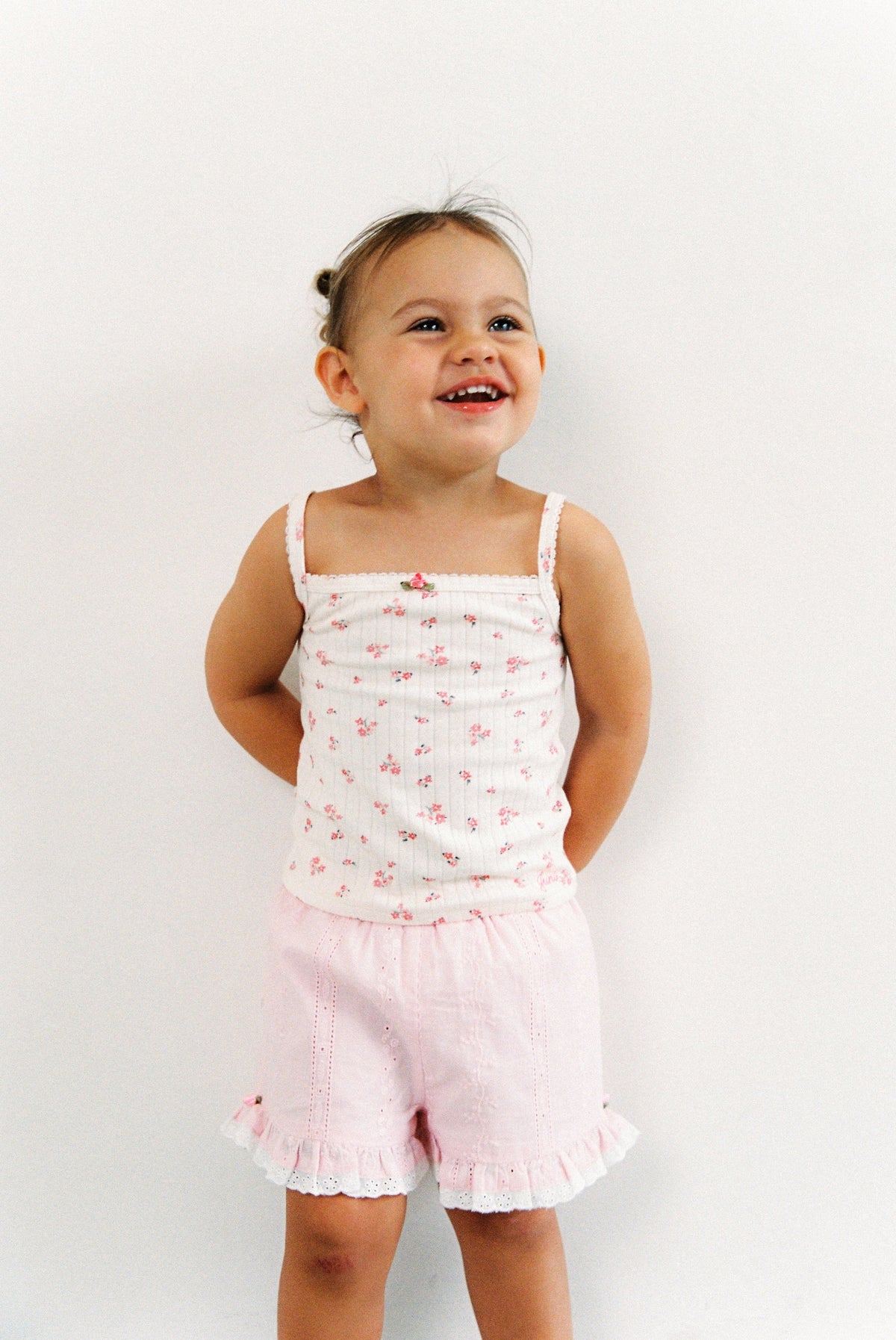 Juni Eloise Short in Pink