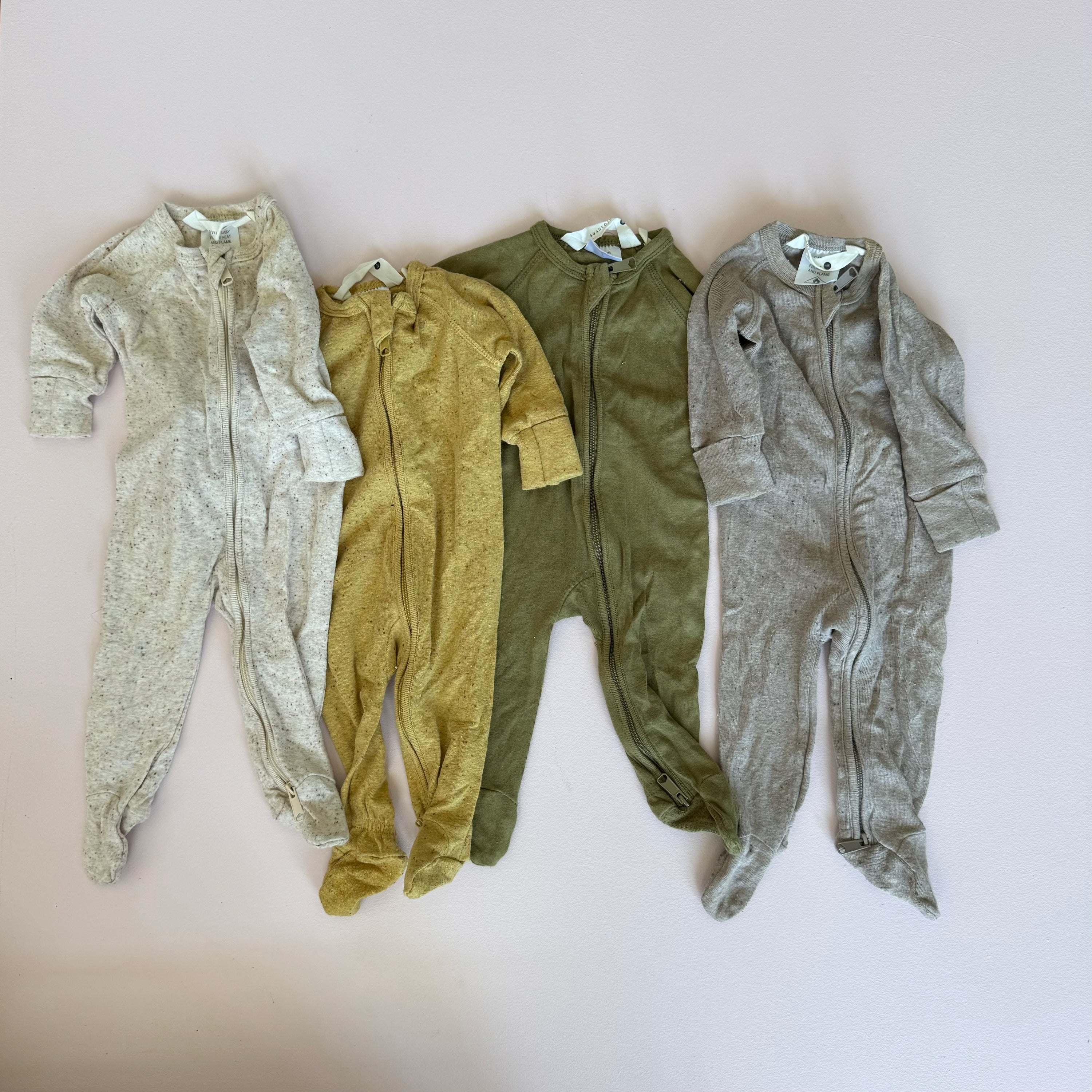 Pre Loved - Susukoshi onesie x 4