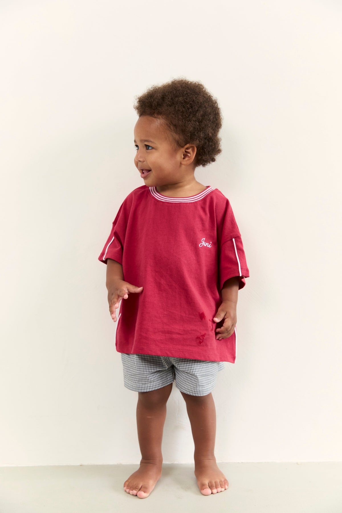 Juni Austin Tee in Red