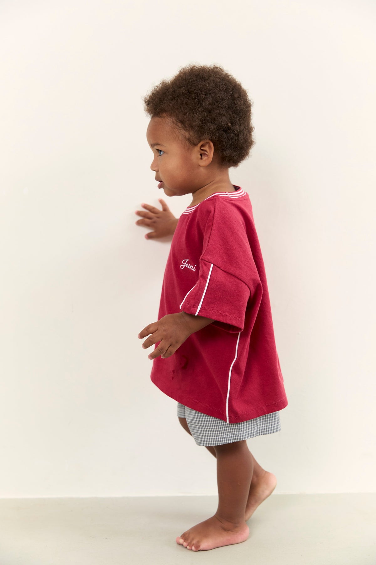 Juni Austin Tee in Red